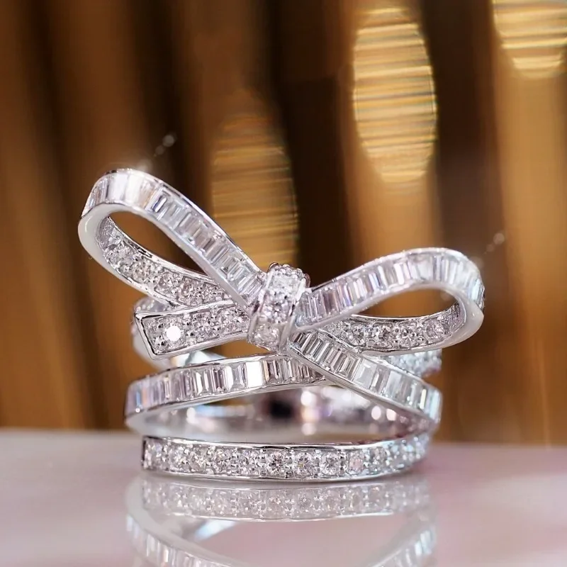 Elegantné pruhové prstene Kreatívne prstene pre ženy módne luxusné kubické zirkónia Prispôsobené prstene Svadobné oslavy Šperky doplnky