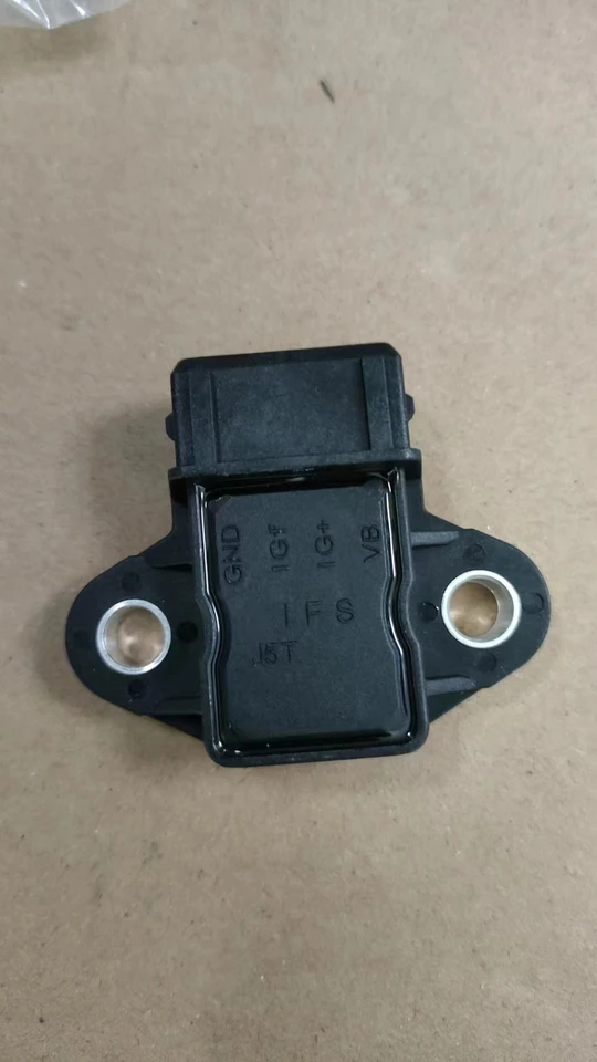 Elektronický riadiaci modul zapaľovania senzora pre Mitsubishi Galant Pajero 60572A0720 60572A