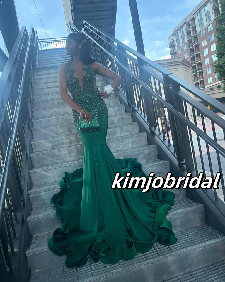 Emerald Green Mermaid Satin Sain Dayses dlhé pre čierne ženy 2025 Diamond Beading Crystal Formálne večerné šaty