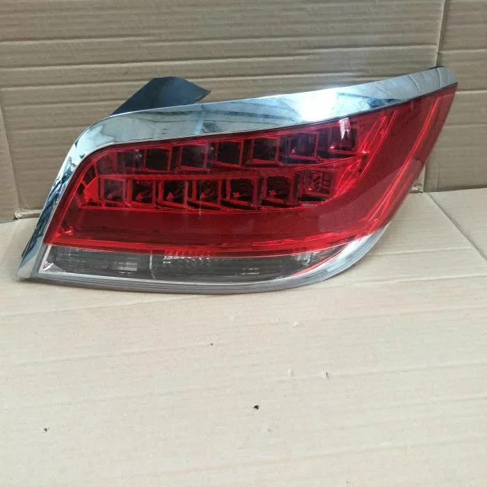 EOSUNS CAR STYLING PRE BUICK Regal Opel Insignia 2009-2013 Zadná žiarovka, brzdové svetlo, reverzná signálna hmlová žiarovka
