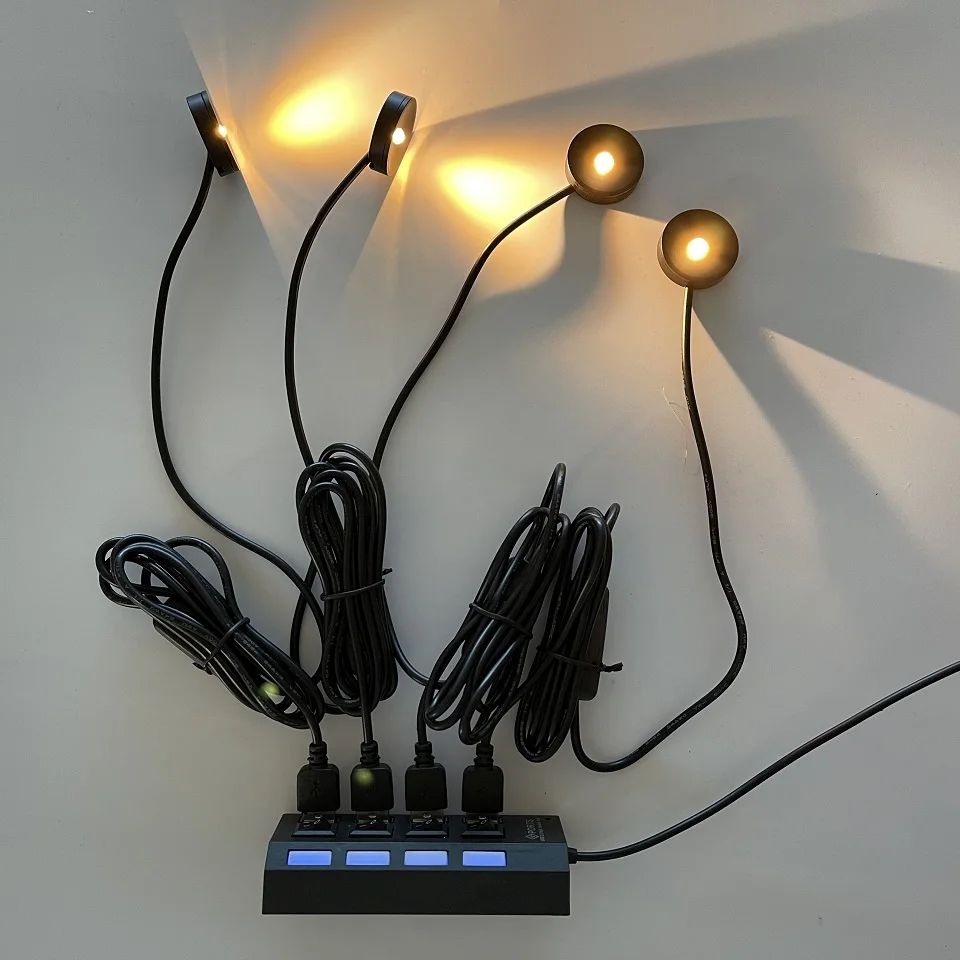 Etrnled USB 5V LED Mini Spotlight Lighting Sit s okrúhlym povrchom namontovaným skrinkou Stropná lampa stropný bod čierne biele strieborné žiarovky
