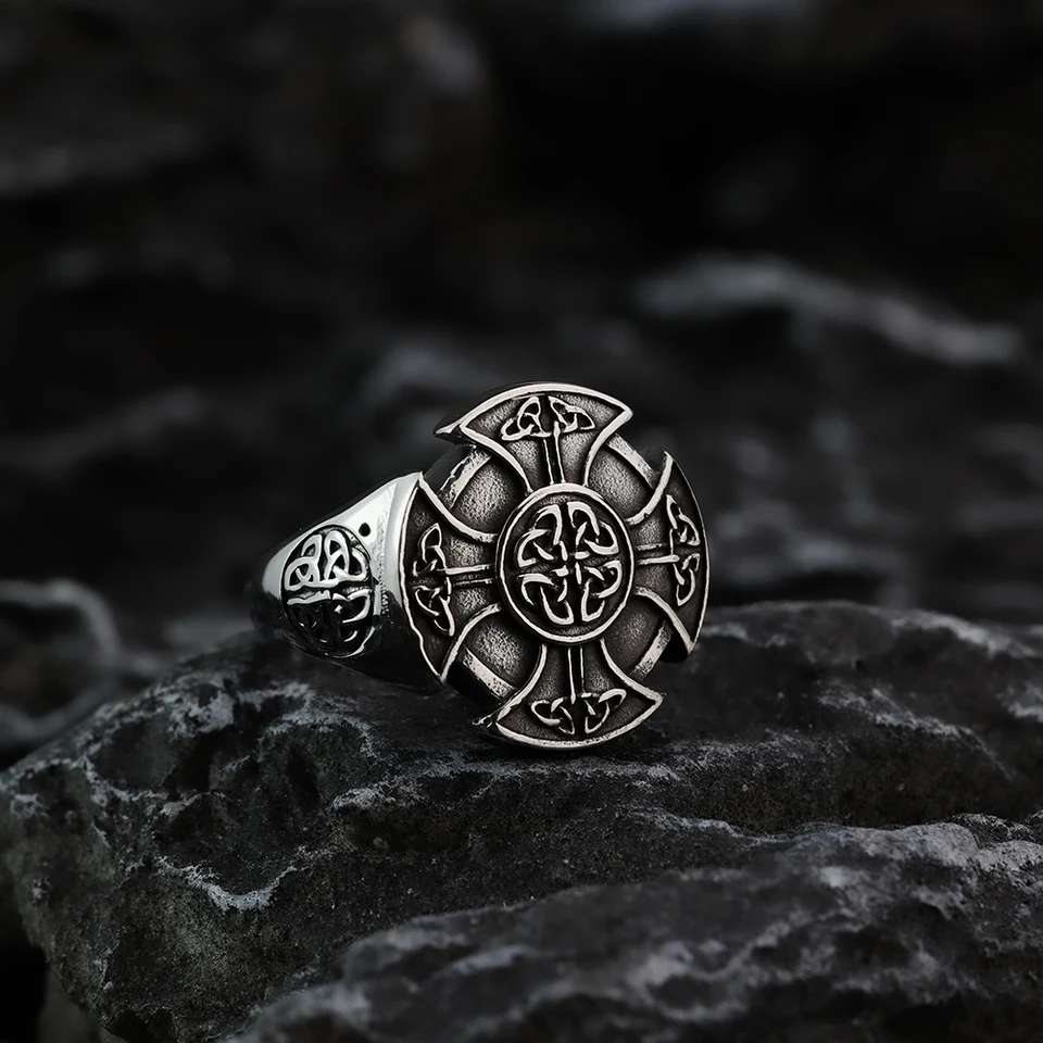 Európsky a americký štýl Nový krížový keltský uzol titánový prsteň prsteň šperky Nordic Viking z nehrdzavejúcej ocele Pánsky prsteň