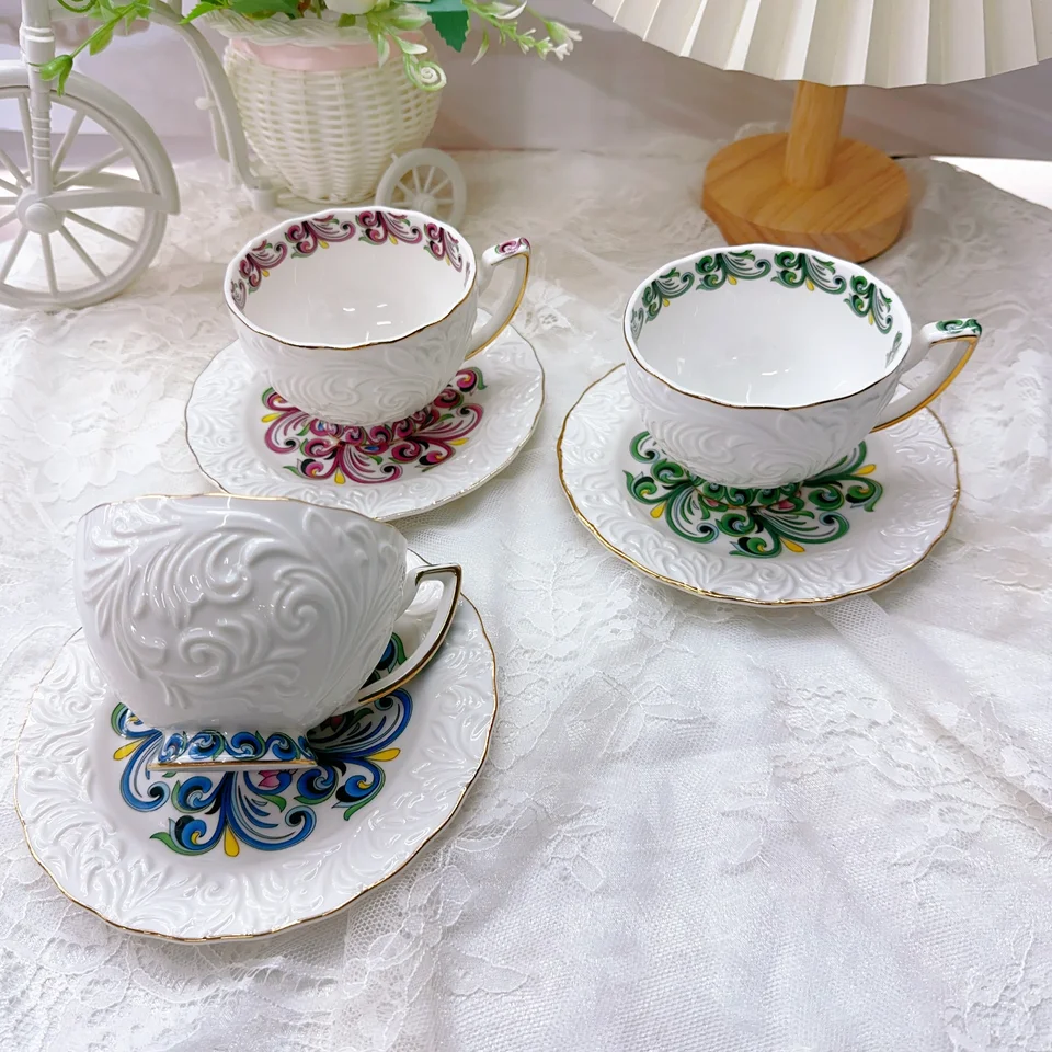 Európsky štýl Vynikajúci reliéf špirálové špirálové tanier Ceramic Coffee Cup Darček 220 ml