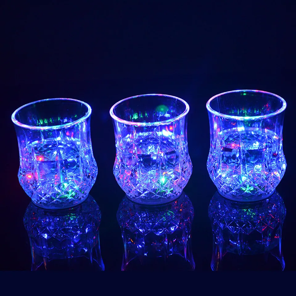 Farebné LED žiariace pivo šálka Indukcia blikajúca na víno Party Party Bar Drink Cup