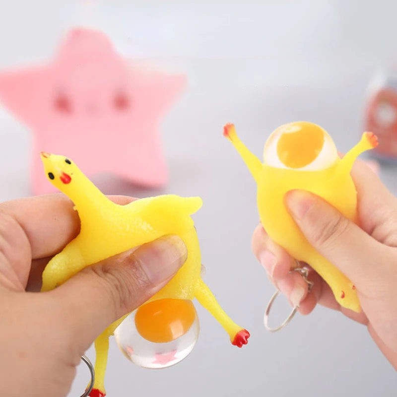 Fidget hračky mini squishy hračky 2pcs muchi kuriatko stres ples kľúče kľúče vtipné žlté vajíčko zviera kawaii