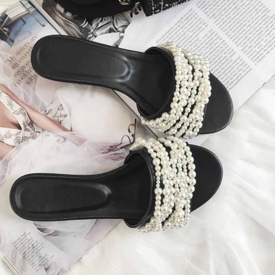 Flats okrúhle peep špičky dámske perly ploché papuče vonkajšie muly flip flop korálky sklíčka plážové topánky Žena sandvaleta