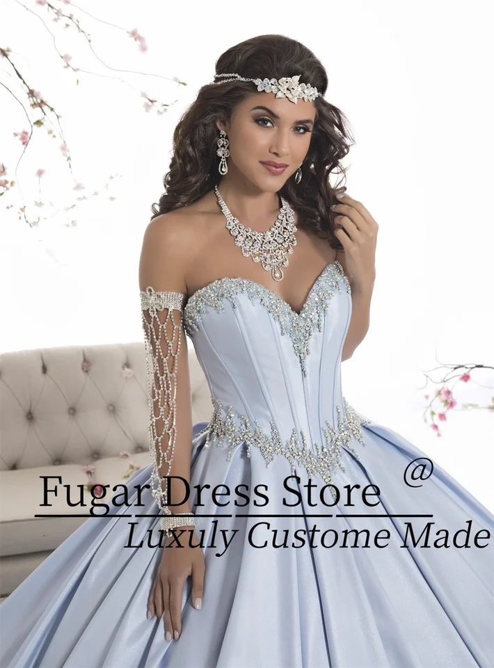 Formálna udalosť saténové šaty quinceanera šaty bez ramienok A-line sukňa šumivé šifónové korálky Party Ball Gown Vestidos de 15 Anos