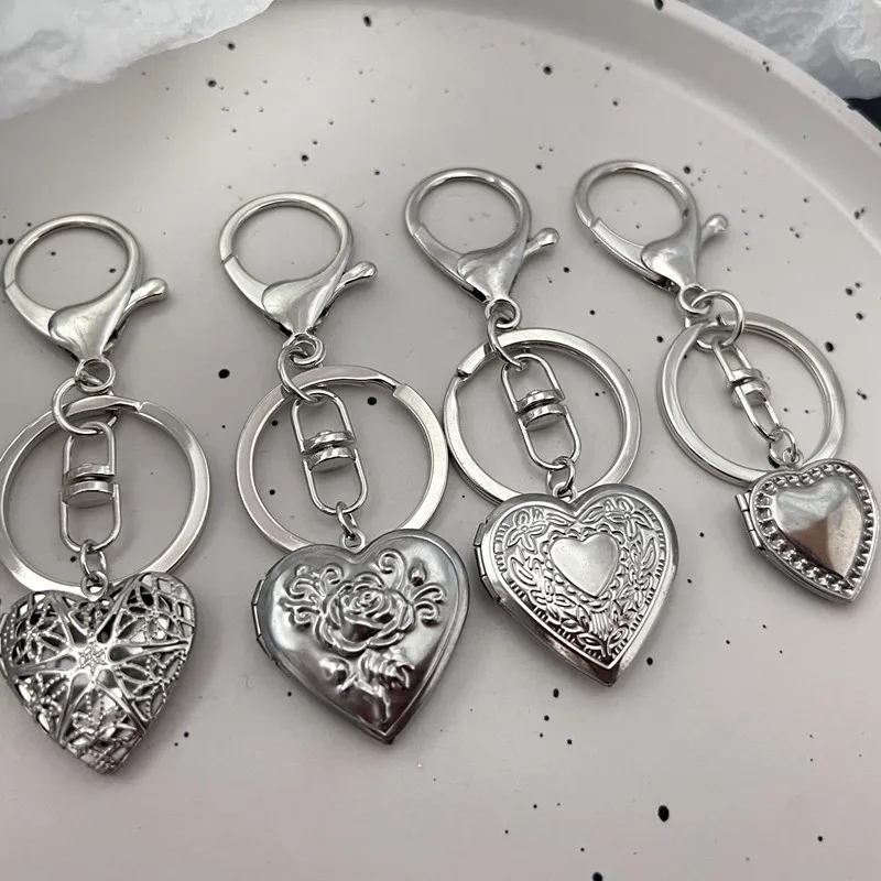 Fotografový rámec srdcových blokátov Kľúčenky y2k ručne vyrábané srdcom v tvare malej skrinky rozprávky keyring darček pre ňu