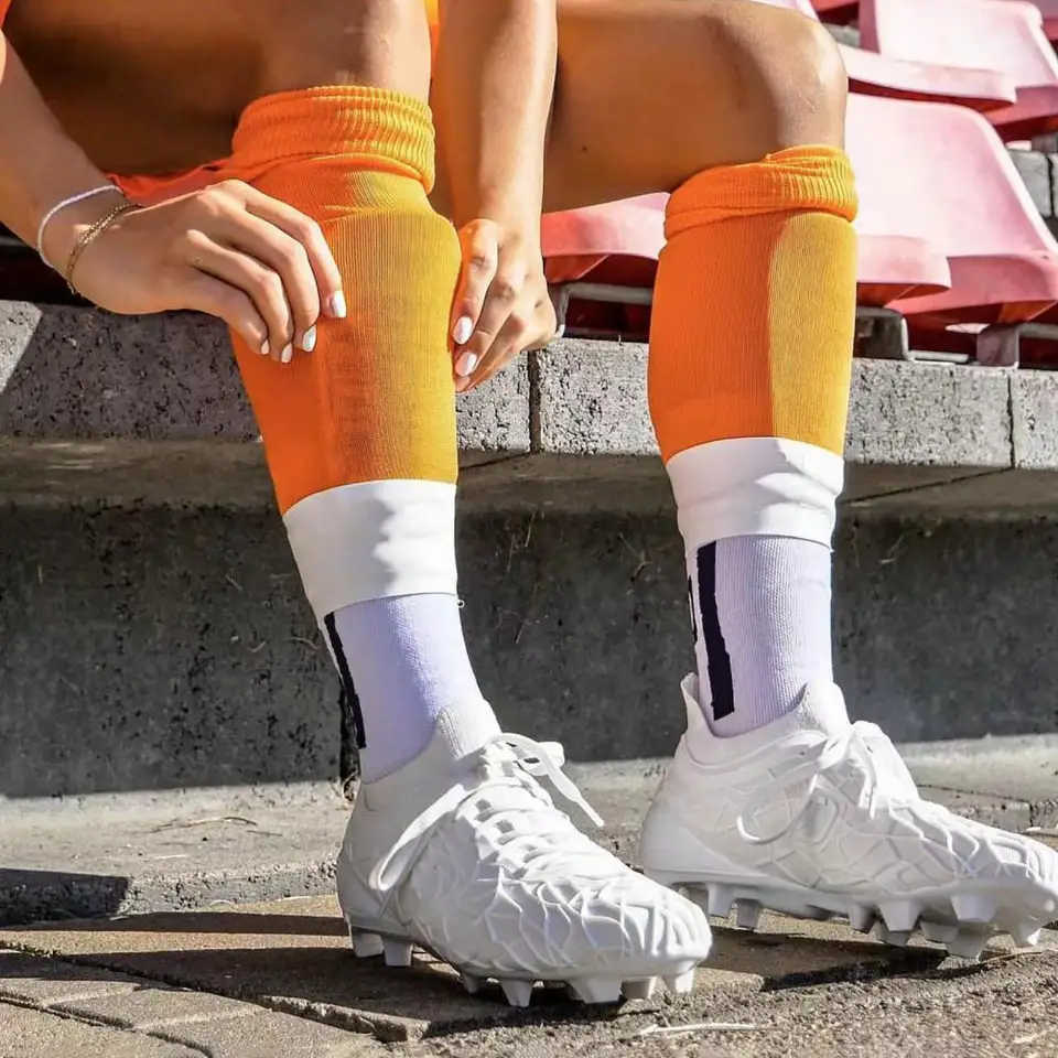 Futbal Shin Guard popruhy silikónové pásy nôh
