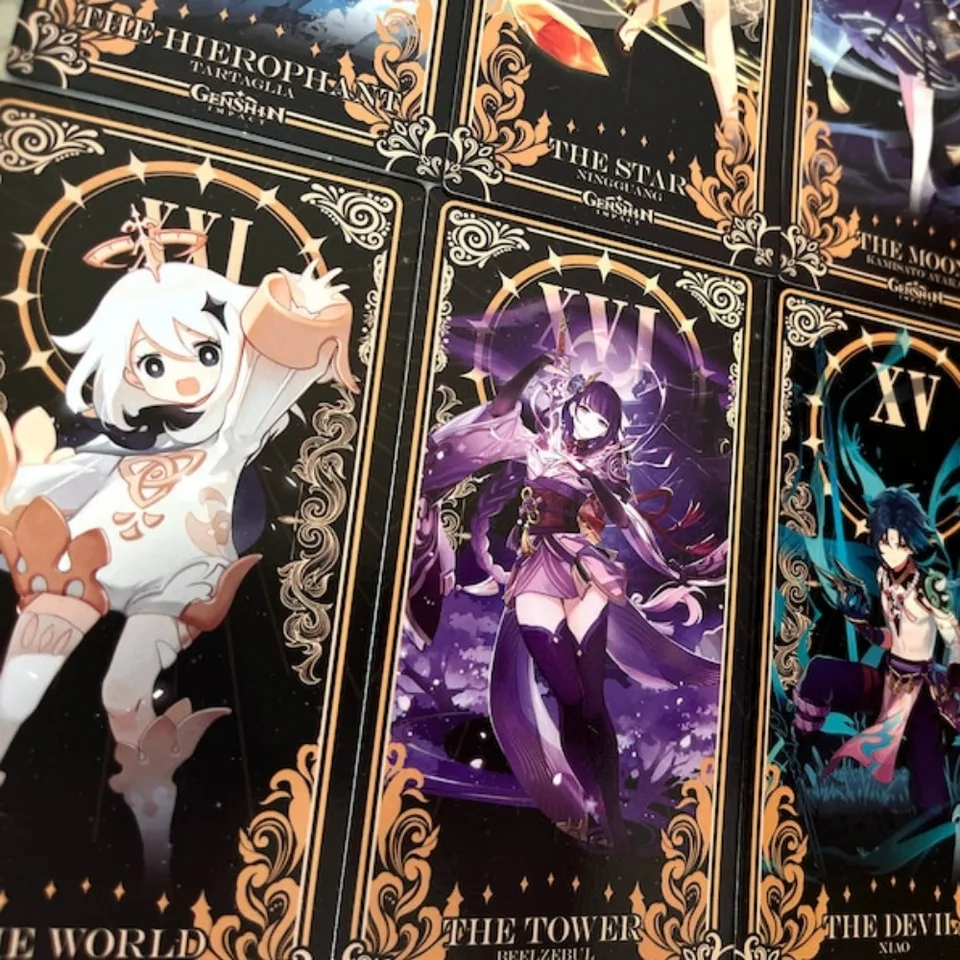Genshin Impact Tarot Deck Kompletný 78 tarotových kariet 22 Major Arcana + 56 Menší japonský Anime Anime Temed 5,5*11 cm