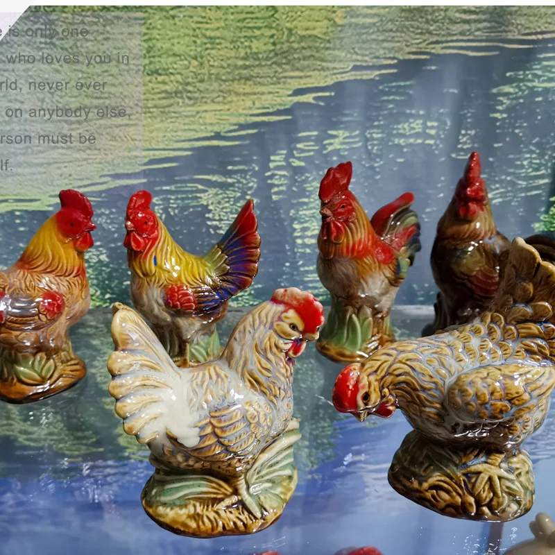 Glazovaný porcelán keramiky kohút a sliepka Figuríny Miniatúry remeslá farmár