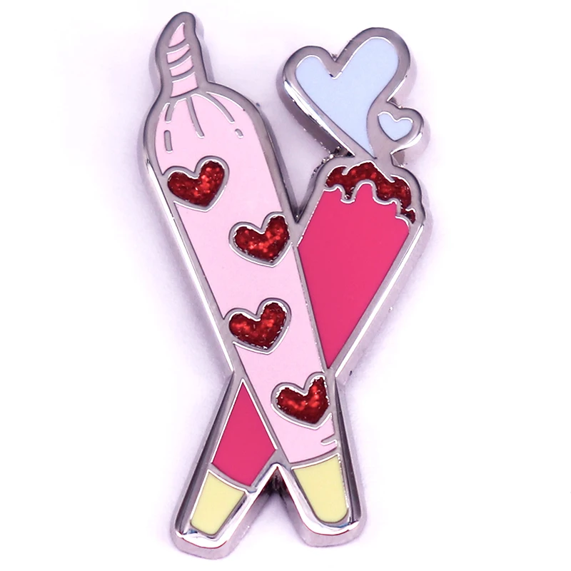 Glitter Heart Badge ružový dymový smalt