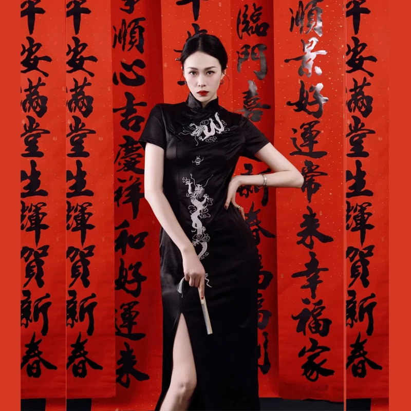 Gotický štýl Čínske šaty Qipao Sexy Cheongsam Rok draka čierne šaty Bodycon moderné orientálne módne streetwear halloween
