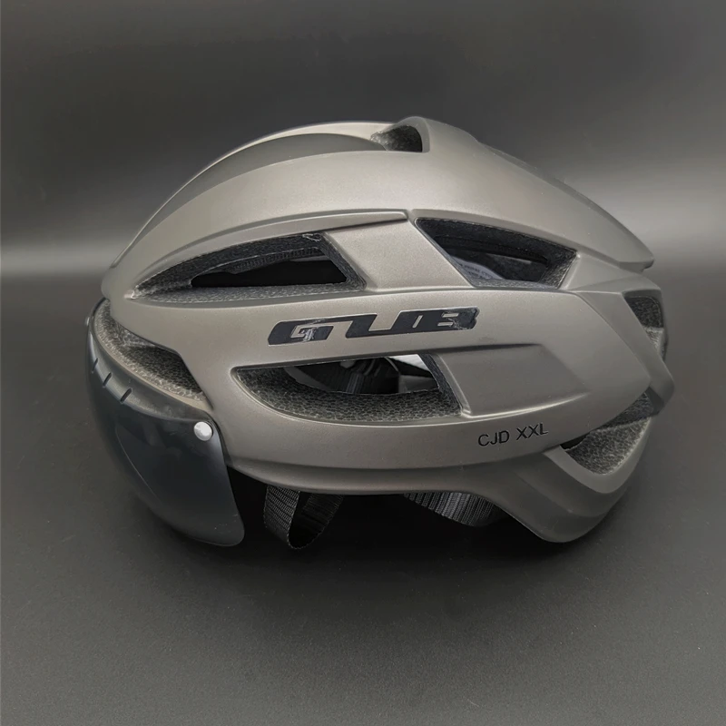 GUB Aero Bike Helma XXL (61-65) s nabíjateľným zadným zadným zadným zadným zadným zadným zadným zadným zadným zadným zadným zadným zadným zadným zadkom pre mužov je bezpečné prilby na prilbu