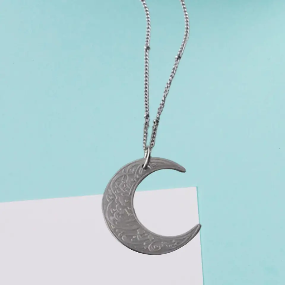 Half Moon Charm náhrdelník kovový arabský text náhrdelník pre náboženský darček