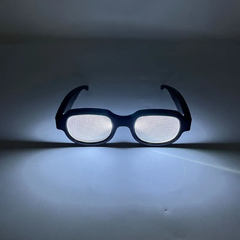 Halloween osobnosť Conan rovnaký štýl LED žiarivé okuliare ručne dotyk žiariace okuliare Cosplay rekvizity neónové okuliare Koste