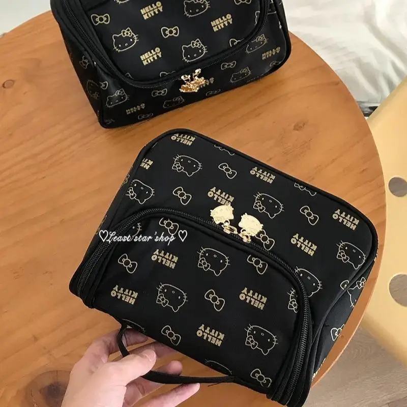 Hello Kittys Cartoon Cosmetic Bag Girl Ručne nosiť veľkú kapacitu skladovaciu tašku kawaii cartoon cestovná prenosná toaletná taška