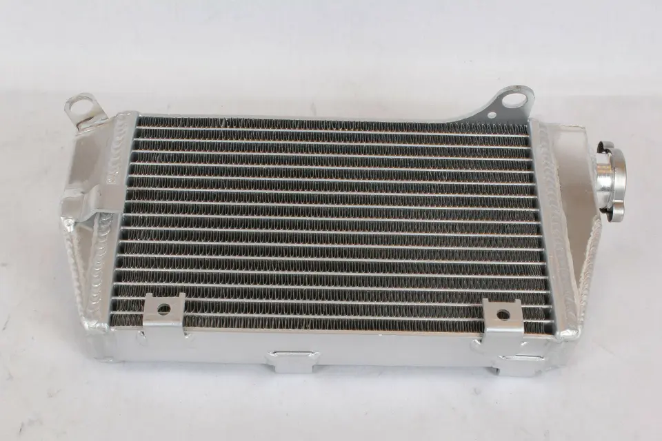 Hliníkový radiátor pre 1987-2007 Kawasaki KLR650 KLR 650 1993 1994 1995 1996 1997 1998 1998 1999 2000 2001 2002 2003 2004 2005 2006 2006
