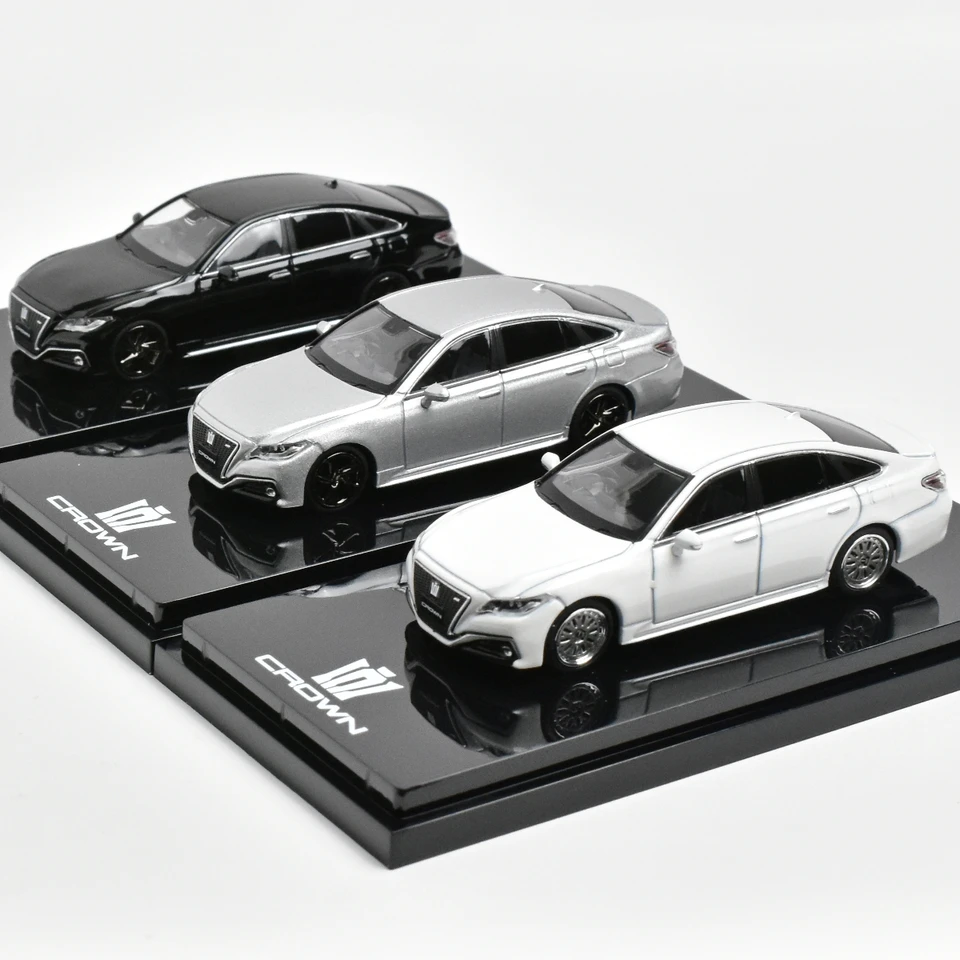 Hobby Japan 1:64 Crown 2.0 2,5 RS Diecast Model CAR