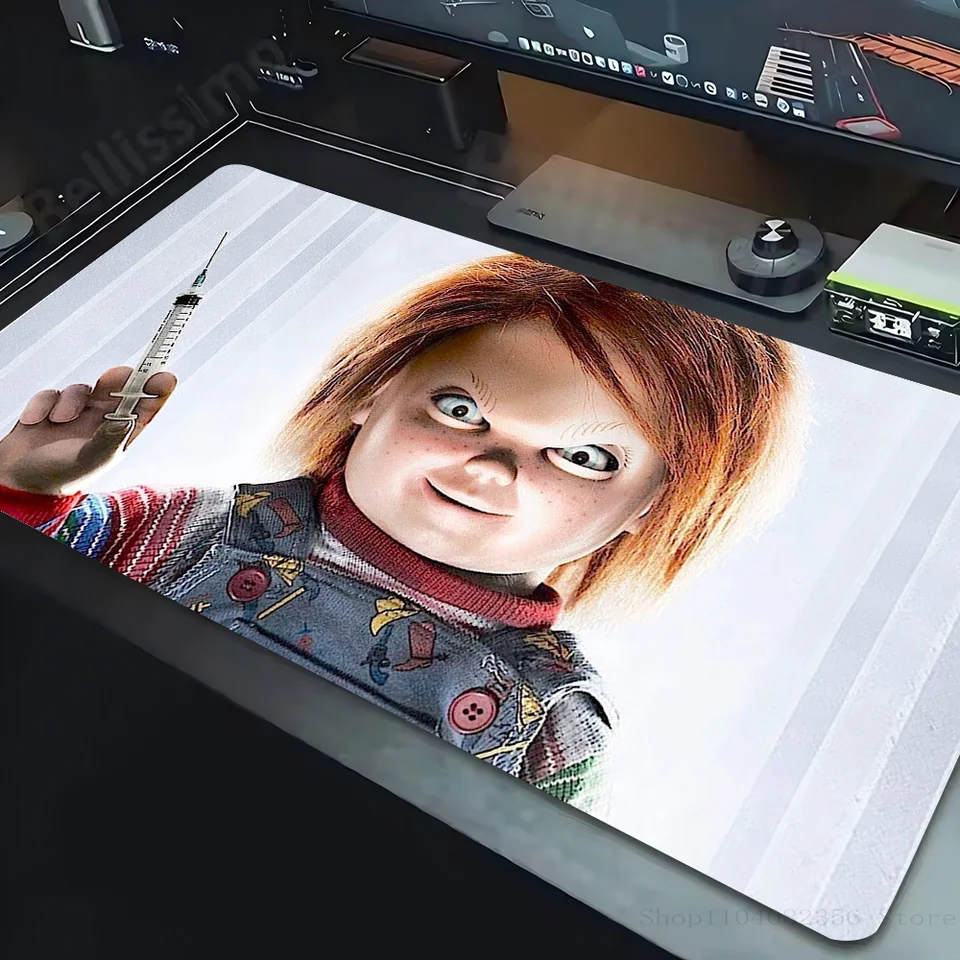 Horor Doll Cucky MousePad Non-Slip Vhodný pre kancelárske počítače prenosné počítače E-Sports Game Desk Mats XXL Klávesnica