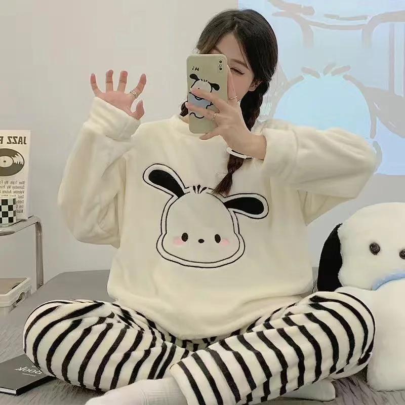 Horúca kawaii sanrios ahoj mačiatko jesenné zimné pyžamo pre dievčatá silné sladké nočné košele pre páry Príležitostné bundy domáce oblečenie