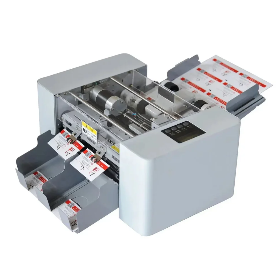 Horúca predajná tlapka Použite A4 automatické menové karty Cutting Machine Professional vizitky Cutter