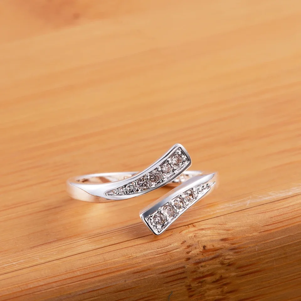 Horúce 100% 925 Sterling Silver Crystal Ring pre ženy nastaviteľná veľkosť módnej večierky Svadba svadobná luxusná šperky s dovolenkovým darčekom