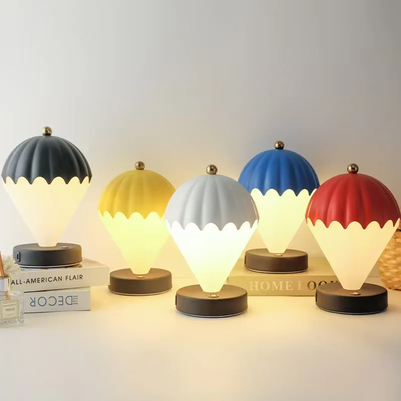 Horúci vzduchová balónová lampa Magnetická kreatívna sieť červená darčeková lampa nočná dekorácia Nordická stolová lampa