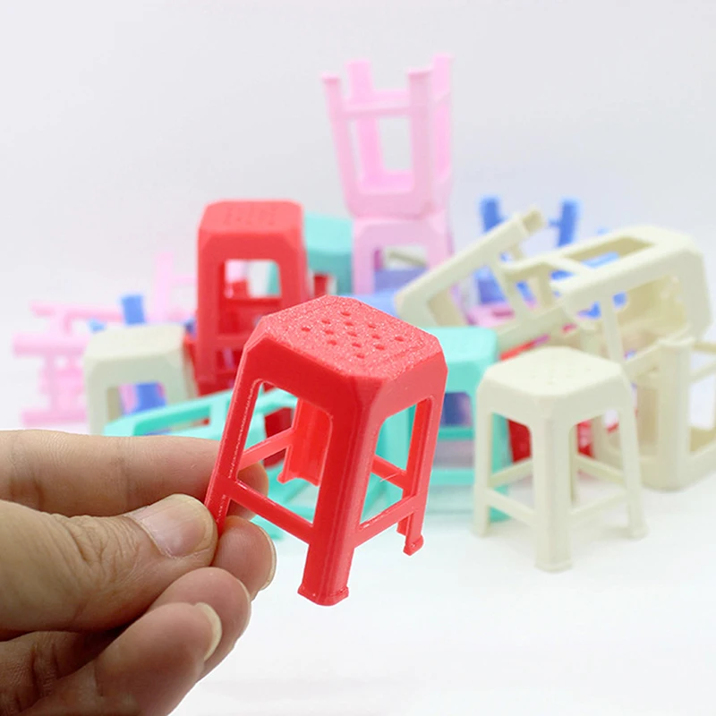 Hračka obývacej izby 1PC 1:12 Mini Dollhouse Simulácia plastová stolička Malé stoličky Model Doll House Furniture Accessories Dekorácie