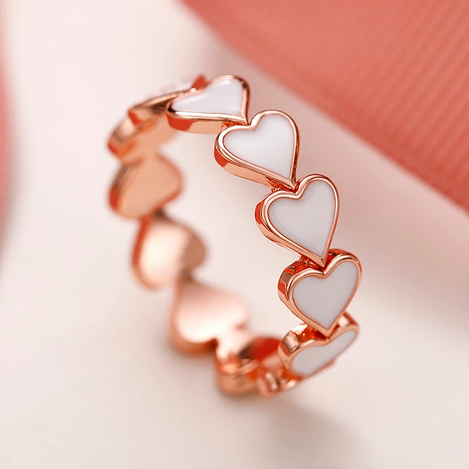 Huitan New Heart Smalt Rings for Women Rose Gold Color Temperament White Love Promise Rings Svadobné kapely módne šperky