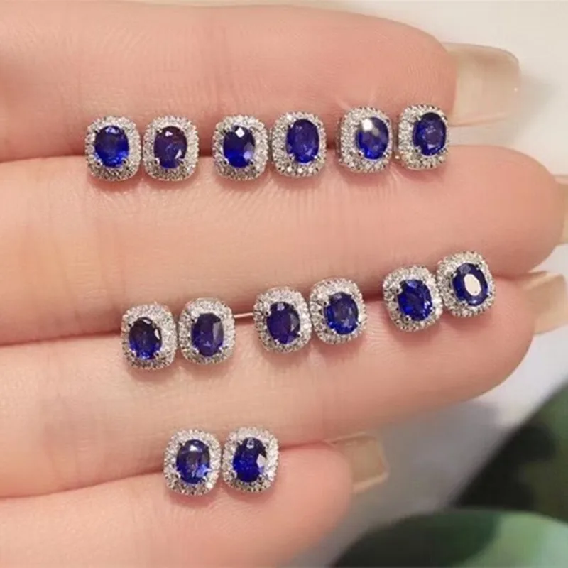 Huitan Noble Navy Blue Cubic Zirconia Stud náušnice pre dámu Módne všestranné uši Piercing Ženy náušnice Šumivé šperky darček