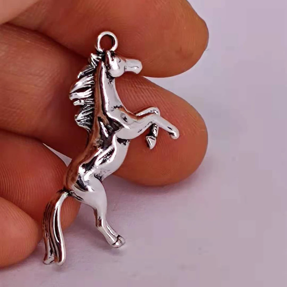 Hzew 5 PCS Nové 3D koňské kúzlo pre ženy pre ženy