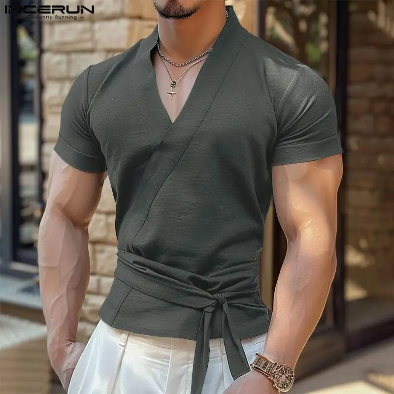 Incerun Men T košeľa pevná farba V krk s krátkym rukávom Lace Up Casy Men Obliekanie Summer Streetwear 2024 módne voľný čas