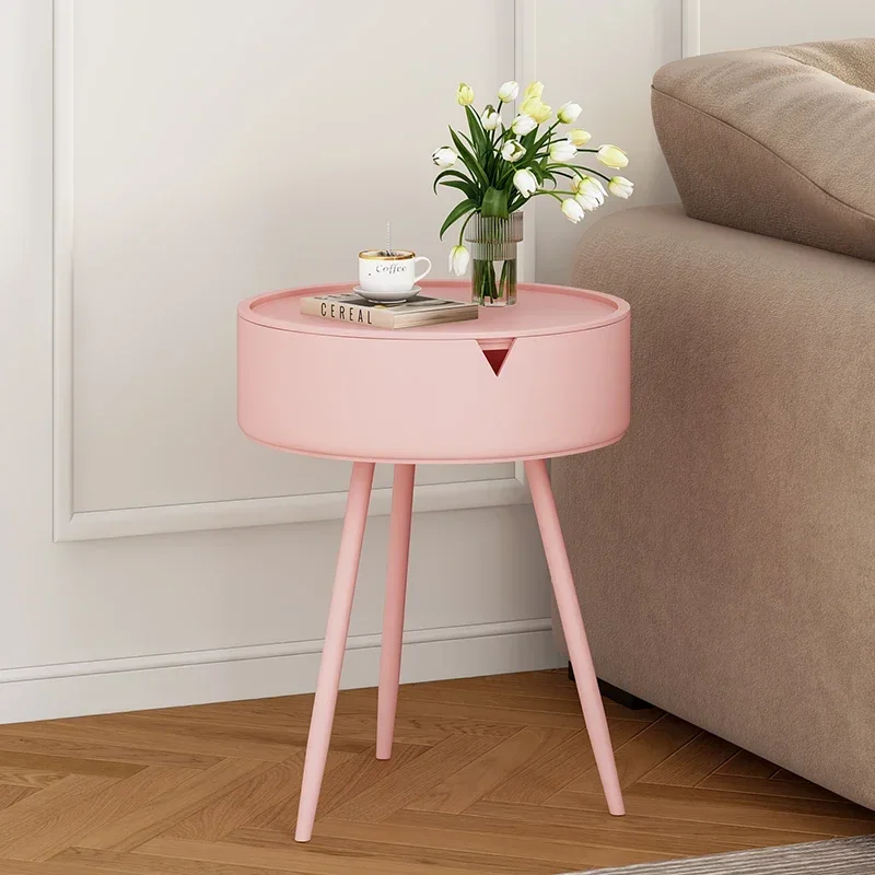 Ins Home Fashion trojuholníkový okrúhly disk stola, mini nočný stolík, letecký ružový prízvukový stôl, vystužené nohy