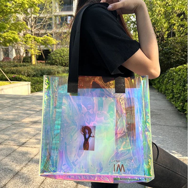 Iridescent vrecko Vlastný vzor holografický priehľadný vodotesný rameno tote tašku želé Ručne prepravuje darčekový vrecko PVC plast