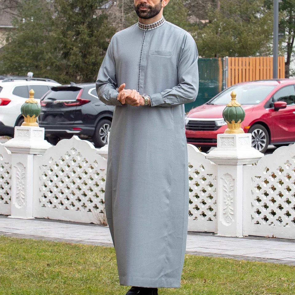 Islamské moslimské mužské pánske stojaté obojok vyšívané mužské tradičné neformálne rúcho