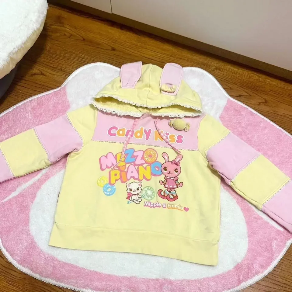 Japonská karikatúra tlačená roztomilá kapucňa pre dievča 2024 Jeseň Nové sladké králičie uši mikina Fairl Fairl Contras Contrast Pullover