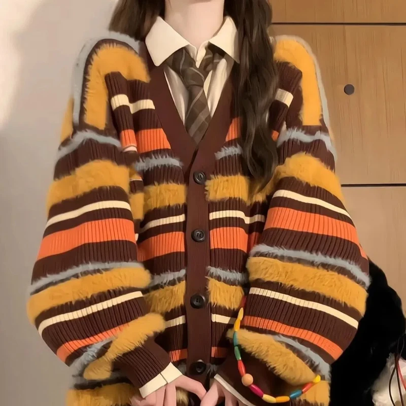 Japonský lenivý štýl Kontrastný pruhovaný pruhový výsadný sveter sveter pre ženy voľný vonkajší outfit