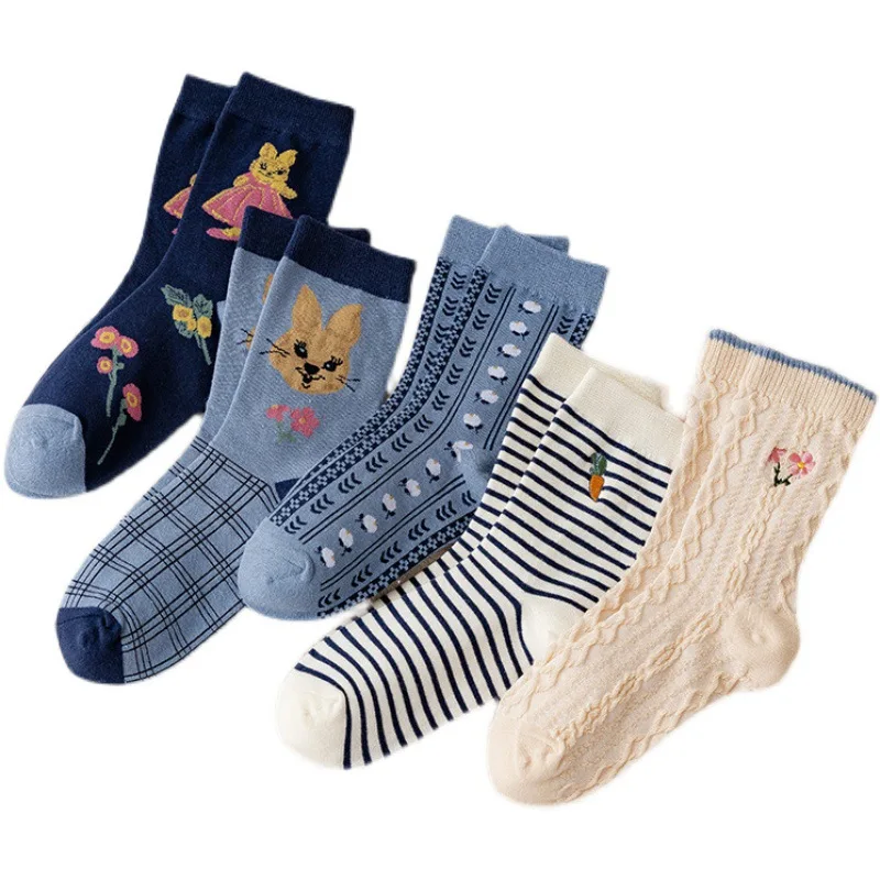Jar a jesenná dámska bavlna Pohodlné vintage vyšívanie králika roztomilý kreslený pruhovaný pruhovaný ponožky stredných trubíc kvetinové ponožky 1pair