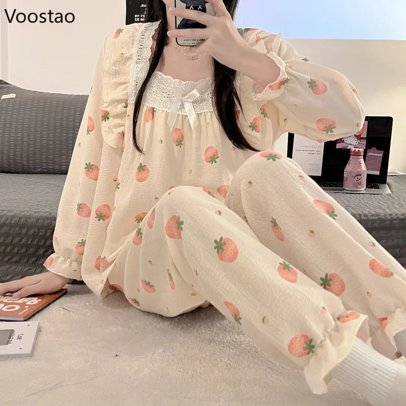 Jarná jeseň sladká lolita pyžamá oblek Ženy kawaii čipka slawberry tlači