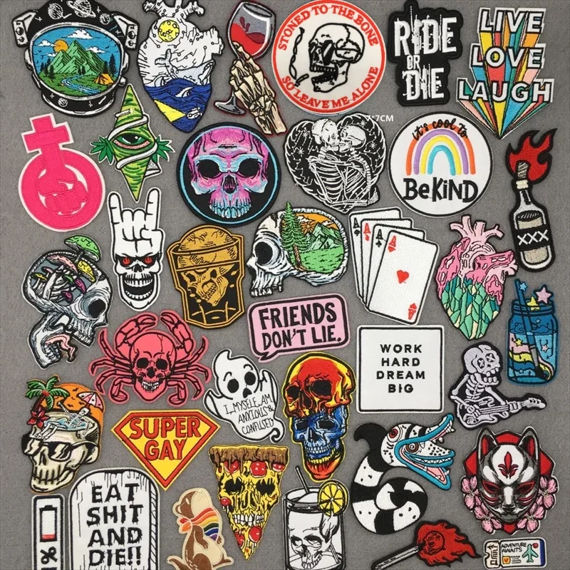 Jazdiť alebo zomrieť vyšívané záplaty na oblečenie žehliace šijacie kutilské kreslené anime Patches Punk bunda oblečenie Aplikácie