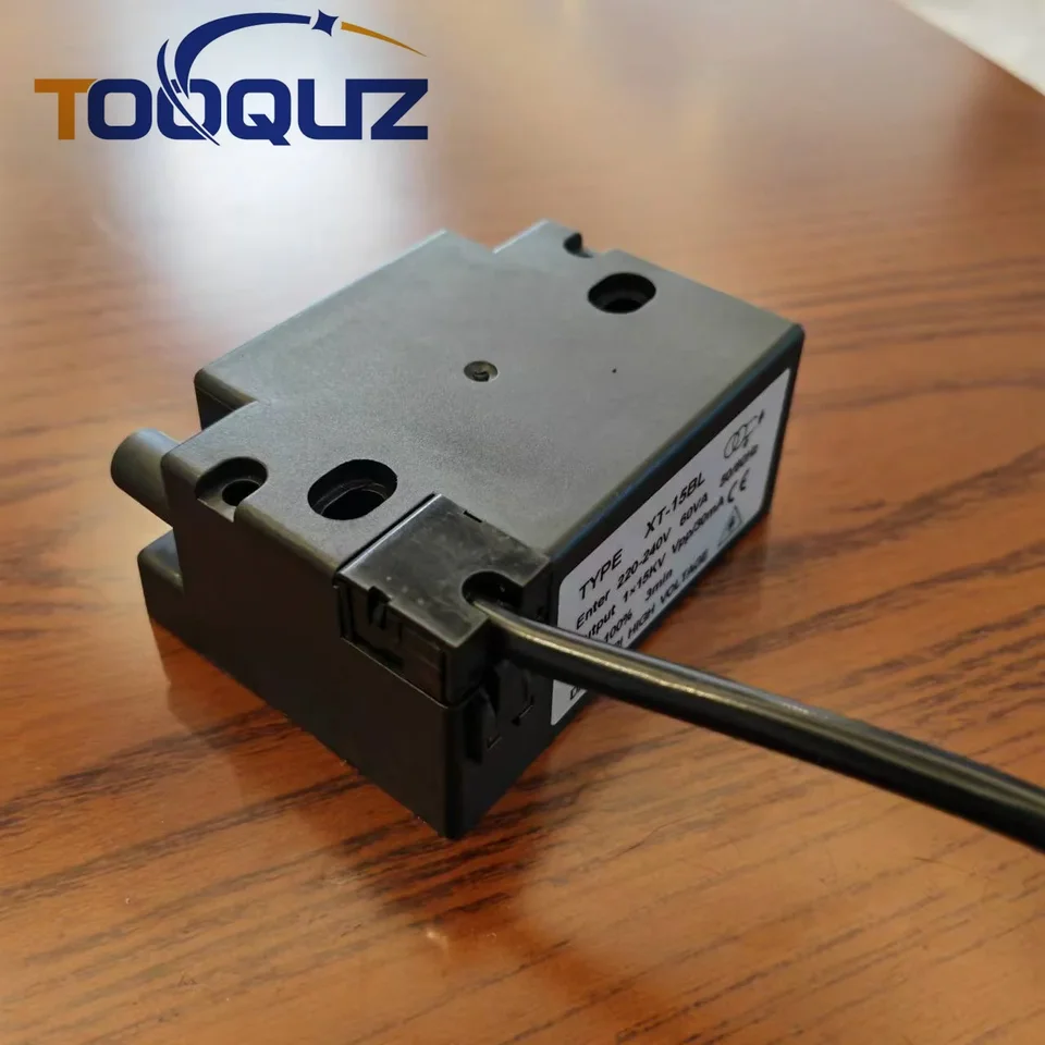 Jeden pól XT15BL Ignition Transformer Vstup 220V Výstup 15 kV pre produkt horáka plynu v Brazílii