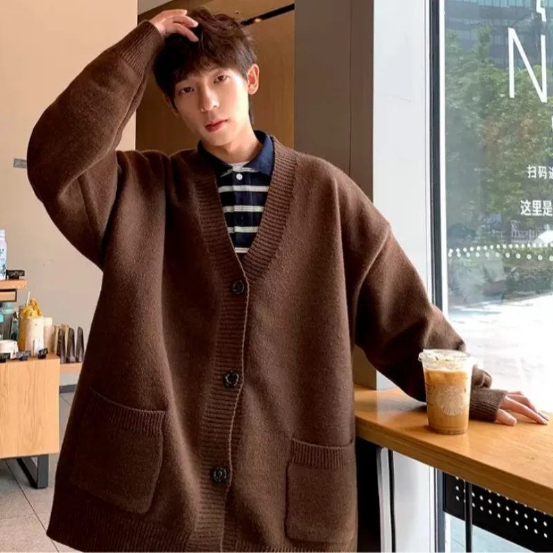 Jeseň Winter Men Cardigan Sweater Coats Módne pánske oblečenie s dlhým rukávom V-krk voľné pletené bundy neformálne sveter sveter