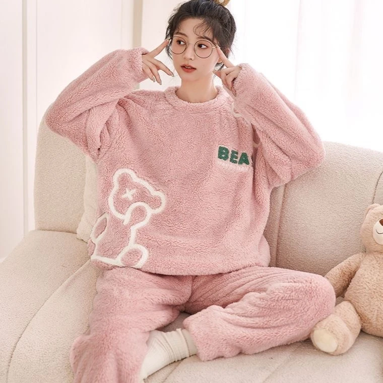 Jeseň zima teplé flanelové dámske pyžamy súpravy husté koralové zamatové s dlhým rukávom Cartoon Bear Sleewear Flanel pyžamy set pre dievča