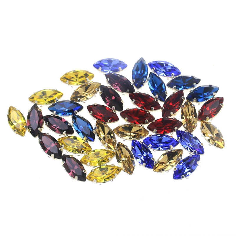 Junjiao K9 Crystal Shinestone Diamond 3D Špicaté zadné kryštalické trblietky na nechtových kryštálových kamienkových kameňoch číry remeselný príslušenstvo DIY