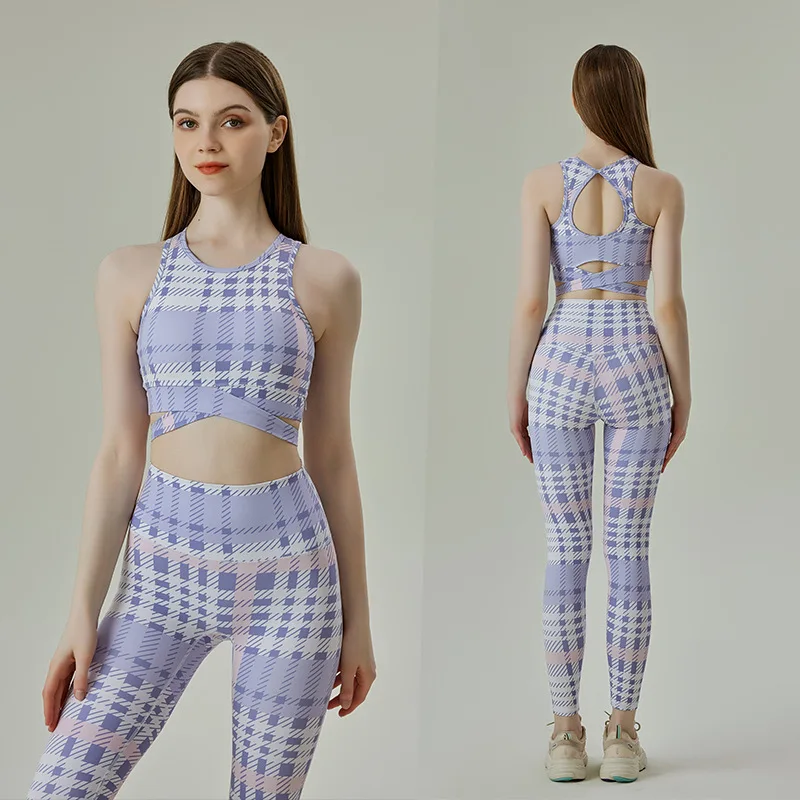 Jóga súpravy Ženy High Fouthy Two Piece Gym Petying Zero Feel Fitness Hitchits Sportswear Shockproof podprsenka a bedra Push Up Leggings