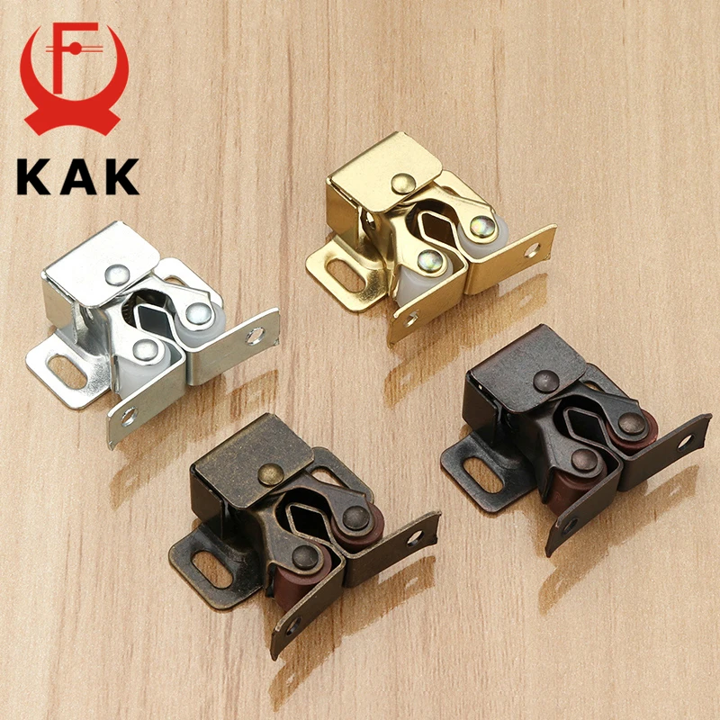 KAK 2PCS magnet skrinky Catches Dvere Zastavenie bližších zátkkov tlmičú nárazníkovú skrinku zámok zámku šatníka hardvérové ​​nábytok