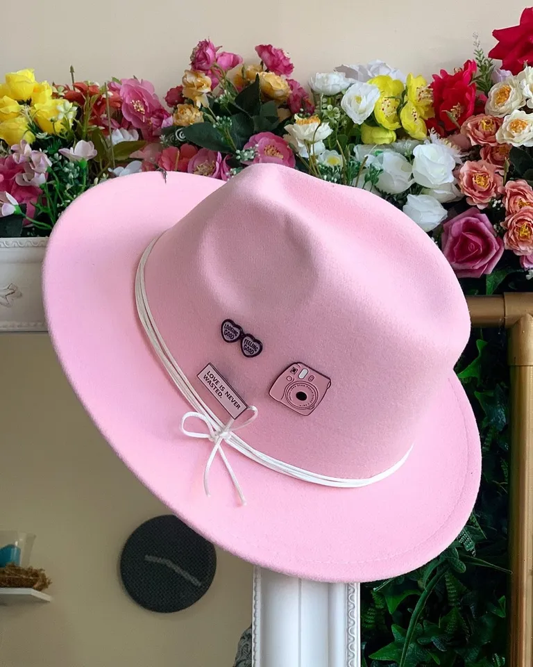 Karikatúra kovová záplata ružový klobúk fedora Nepravidelné príslušenstvo nastaviteľná unisexová klobúk Fedora Felt Hat Jazz Autumn Winter Hat