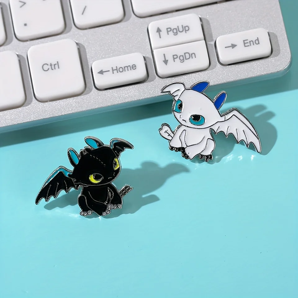 Karikatúra Little Flying Dragon Metal Brošľový odznak anime špendlík pre ženy Dievčatá denne nosiť