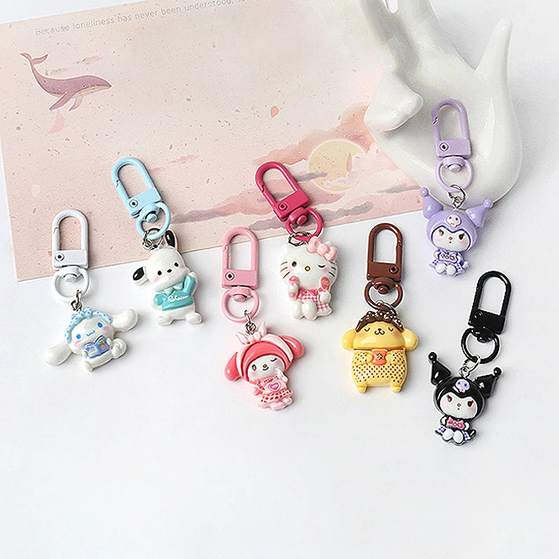 Karikatúra roztomilý Sanrio Anime Cinnamoroll Kuromi Melody Hello Kitty Keychain Prívesok batohu na batohové batohové hangá